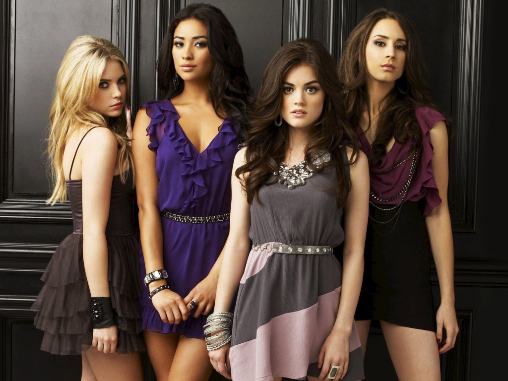 Pretty Little Liars outfits